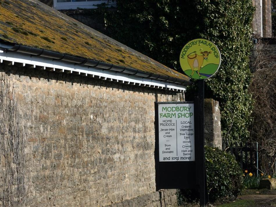 Hillview Bungalow Burton Bradstock Kültér fotó